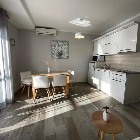 House Meri *
