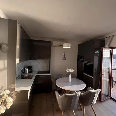 House Meri سوبيتارسكا دراغا